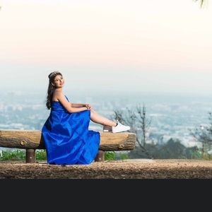 BD darling hi low gown royal blue classy size 3/4